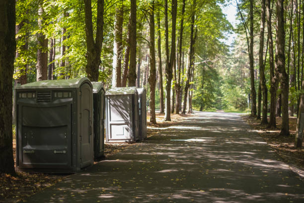 Porta potty delivery and setup in Plainview, NE